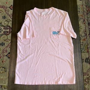 Vineyard vines tee